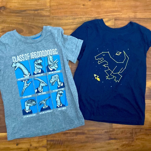 Kids bundle 2 Dinosaur Tees Size 5